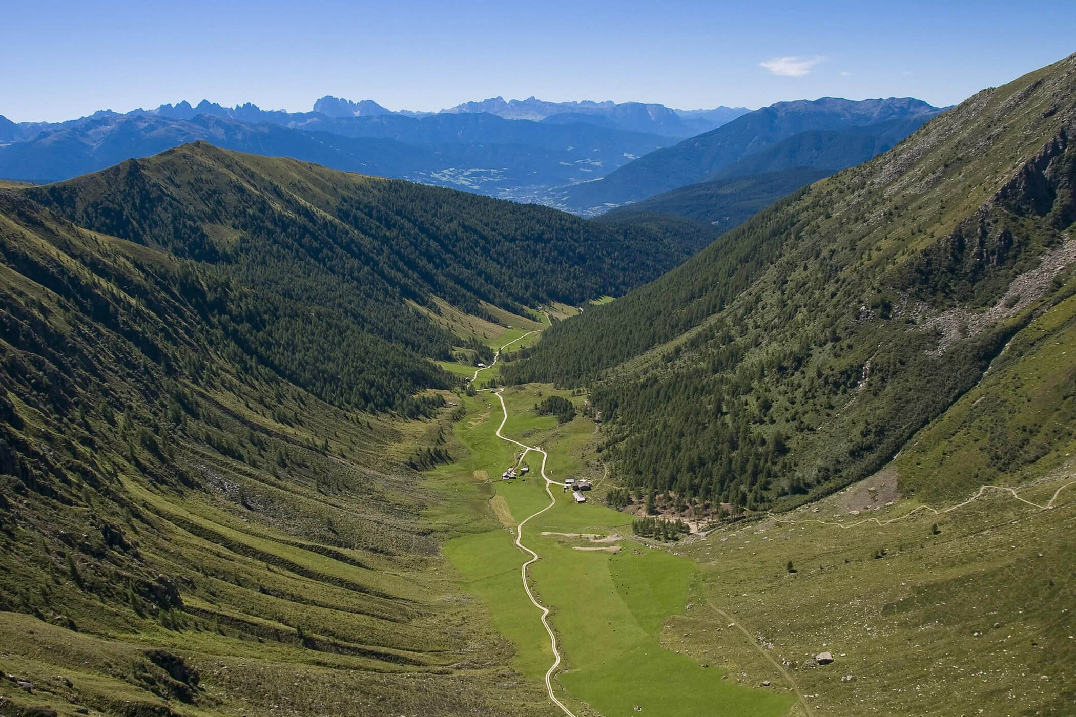La Valle d' Altafossa in estate