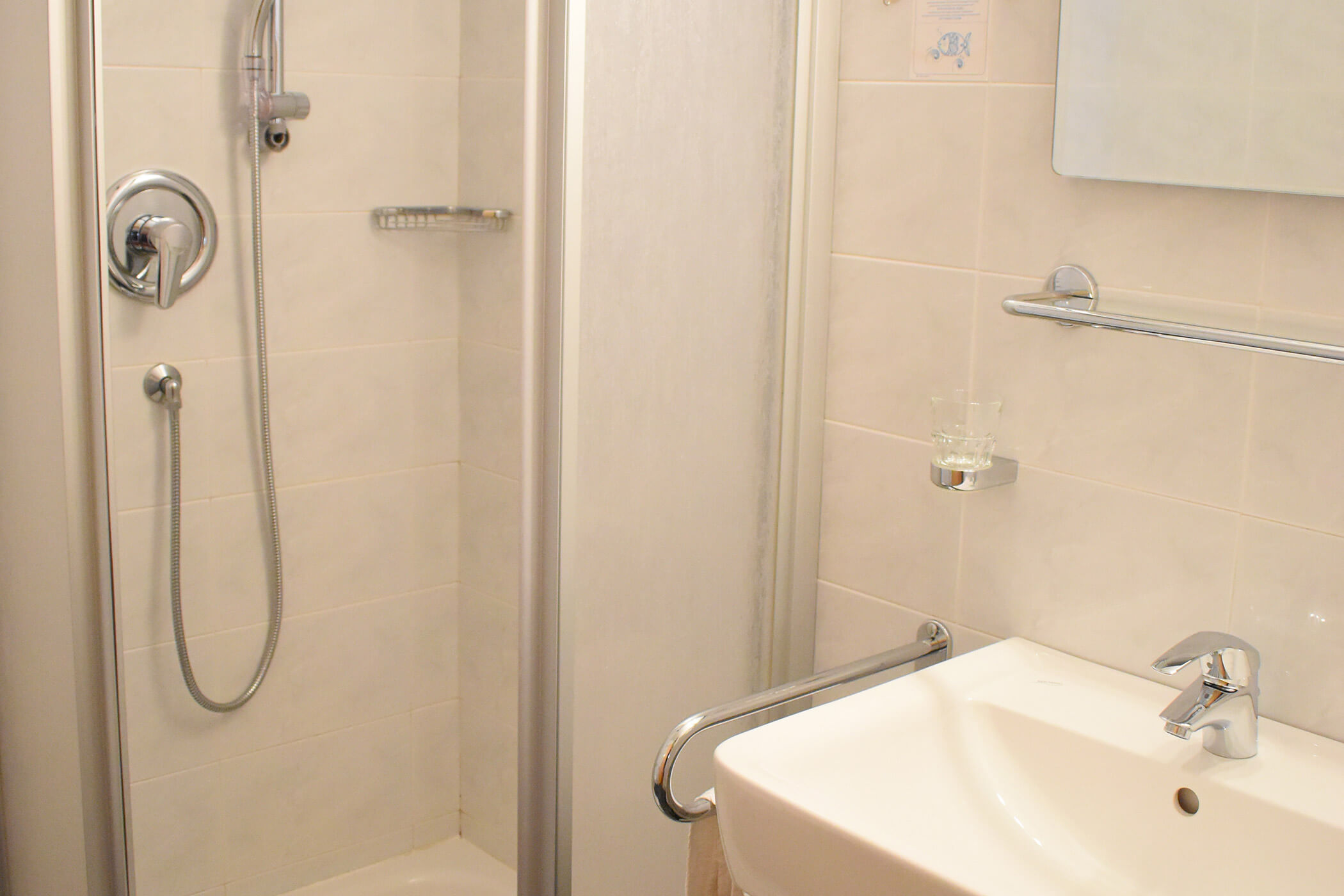 Bagno nella camera standard